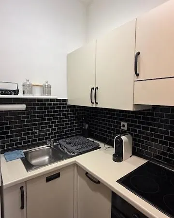 2 Bedrooms In Location On The Famous Place Massena Appartamento Nizza