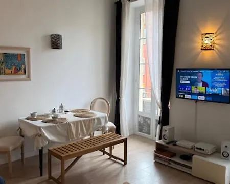 Appartamento 2 Bedrooms In Location On The Famous Place Massena *