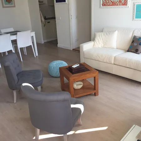 Apartment 2 Bedrooms In Central Location On The Famous Place Massena