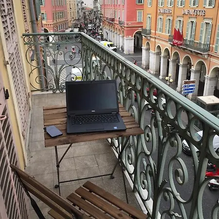Apartment 2 Bedrooms In Central Location On The Famous Place Massena Nice