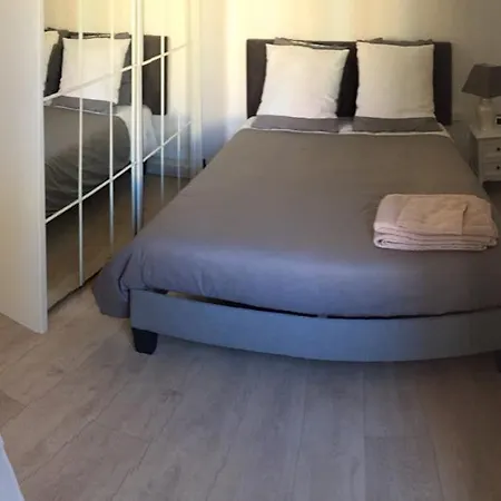 2 Bedrooms In Central Location On The Famous Place Massena Apartment *